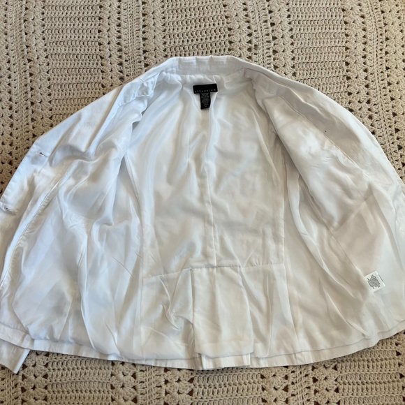 Attention Fully Lined White Blazer - Picture 6 of 9